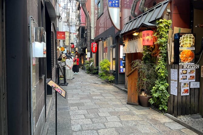 Private Osaka Food and Bar in Namba With 3 Drinks and Dishes - The Sum Up