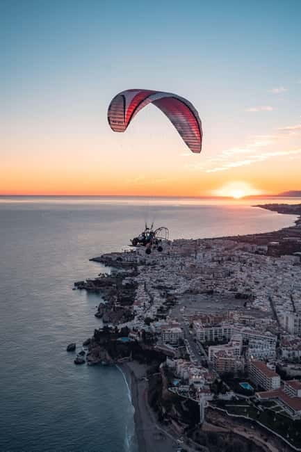 Private Paramotor Flight 15 min - Costa del Sol, Málaga - Soaring Over Costa del Sol: A Review of the 15-Minute Private Paramotor Flight