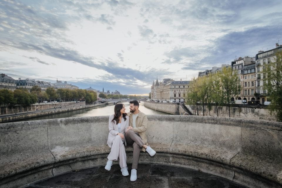 Private Paris Multiple Places Photoshoot by a Filmmaker - Photographic Inclusions