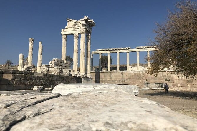 Private Pergamon Day Trip from Istanbul with Flights - Key points / Takeaways