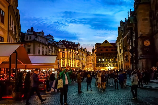 Private & Personalized Prague Night Tour with a Local Guide - Who Should Consider This Tour?