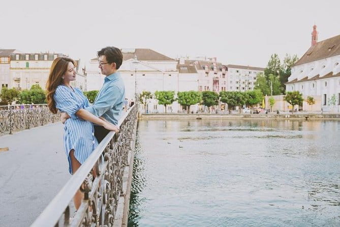 Private Photo Session with a Local Photographer in Interlaken - A Personal Photo Shoot in the Heart of Interlaken