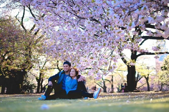 Private Photo Session With a Local Photographer in Yokohama - Hassle-Free Meeting and Pickup Details