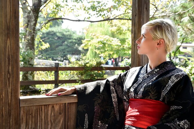 Private Photo Shoot & Walk in Kyoto - Professional Photo Shoot - Booking and Confirmation Process