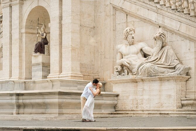 Private Photoshoot in Rome, Colosseum and Surroundings - Price and Logistics