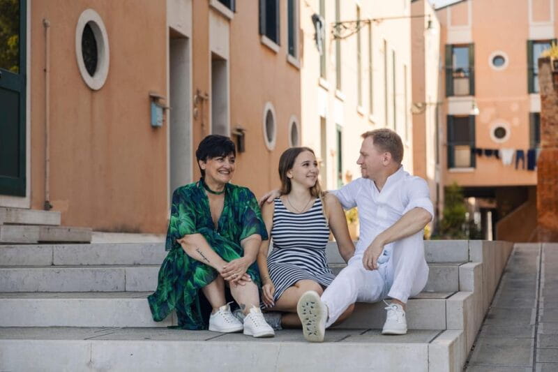 Private Photoshoot of Your Gondola Ride in Venice - Key Points / Takeaways