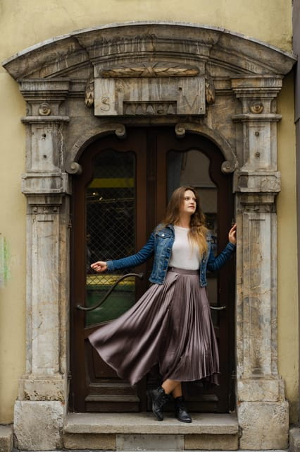 Private Photoshoot Walk Old Town of Graz - Expert Photography Guidance