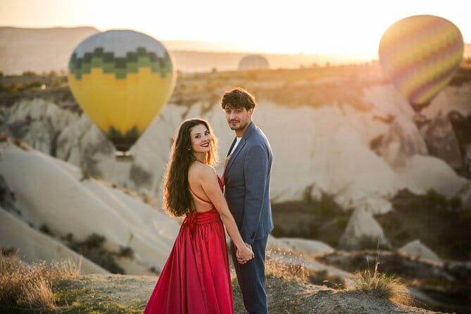 Private Photoshoot with Balloons in Cappadocia - A Closer Look at the Cappadocia Private Photoshoot Experience