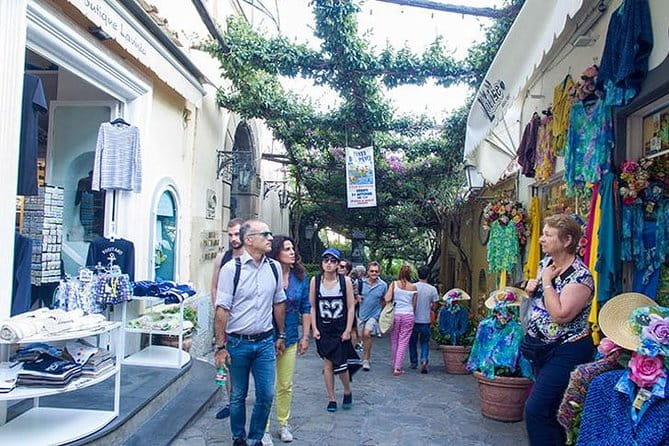 Private Pompeii & Amalfi Coast Shore Excursion from Naples Port - The Value of This Tour: A Balance of Comfort and Experience