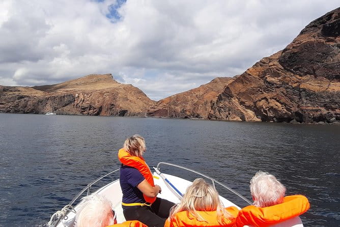 Private Ponta São Lourenço Walk and Boat Return - Who Will Benefit Most?