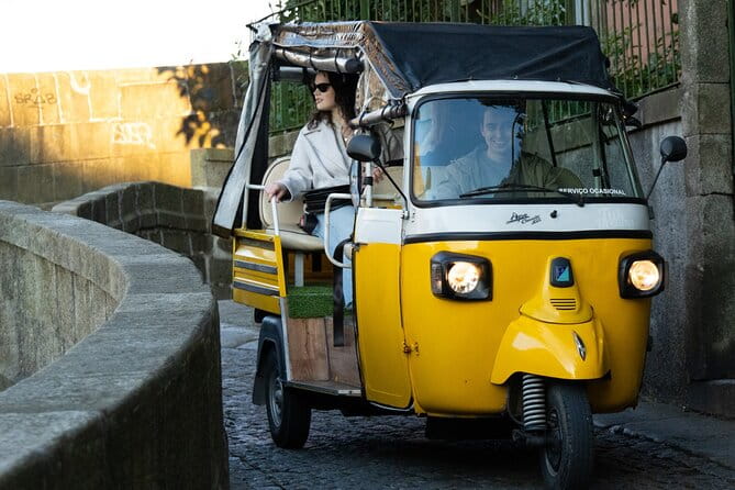 Private Port: Tuk Tuk and boat with local guides - Exploring Porto’s Highlights: A Detailed Breakdown