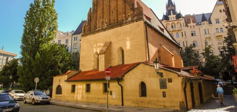 Private Prague Jewish Quarter tour with certified guide - Key points / Takeaways