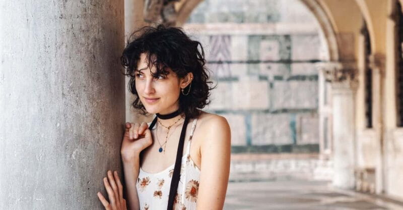 Private Professional Photoshoot in Venice - Entering Venice’s Photogenic Corners