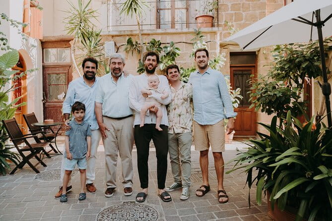 Private professional Vacation photoshoot in Chania - Who Should Book This?