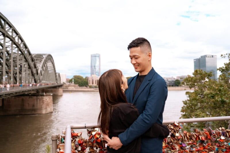 Private Professional Vacation Photoshoot in Cologne - Exploring the Colossal Charms of Cologne Through the Lens