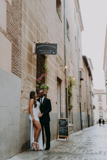 Private Professional Vacation Photoshoot in Madrid - Authentic, Practical, and Fun — Who Will Love This?