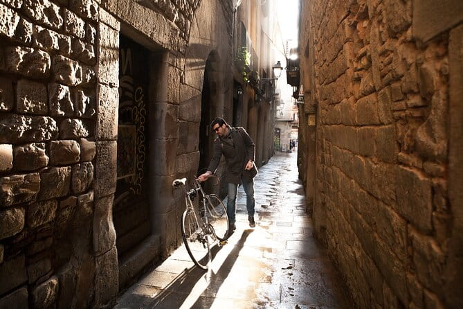 Private Religious Tour: Sagrada Familia, Romans & Jewish Quarter - Why This Tour Works for Travelers