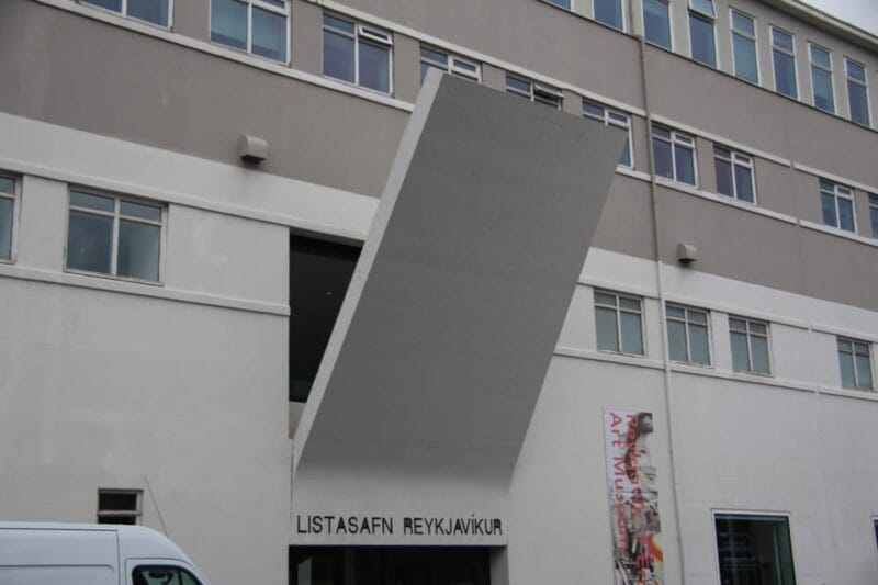 Private Reykjavik Art Walking Tour - Discovering Hidden Art and Insta Spots