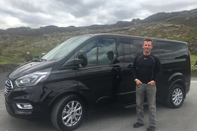 Private Reykjavík Round Trip Airport Transfer - How the Reykjavík Private Airport Transfer Works