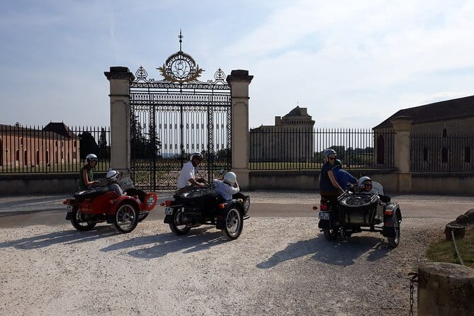 Private ride in the vineyards and wine tasting from Saint-Emilion - FAQ