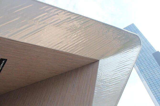 Private Rotterdam Walking Tour - guided by Architects - Market Marvel: The Markthal Experience