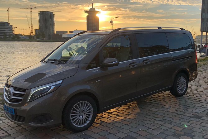 Private Roundtrip Transfer Schiphol Airport to Amsterdam - Key Points