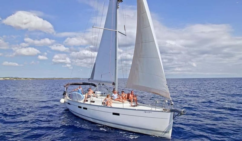 Private Sailboat Barcelona Luxury Boat + Aperitifs & Drinks - Who This Tour Is Best For