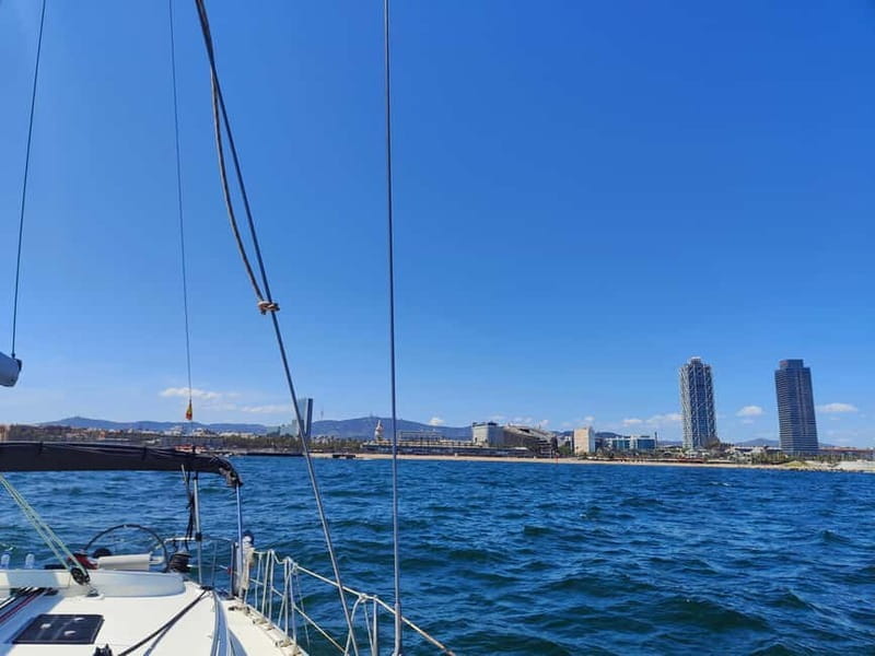 Private Sailboat Barcelona Luxury Boat + Aperitifs & Drinks - FAQ