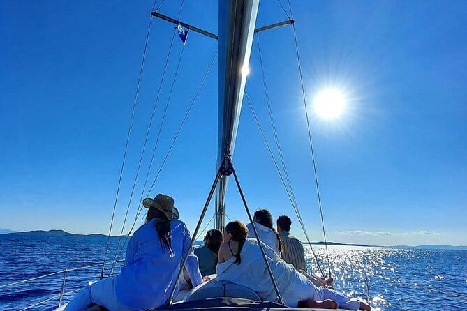 Private sailing cruise-Mykonos Southern Beach Hopping withLunch - Key points / Takeaways