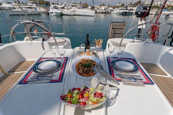 Private sailing cruise-Mykonos Southern Beach Hopping withLunch - Who Will Love This Experience?