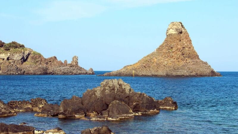 Private Sailing Tour Catania - The Coast of Ulysses - Returning via Ognina and Reflecting on the Journey