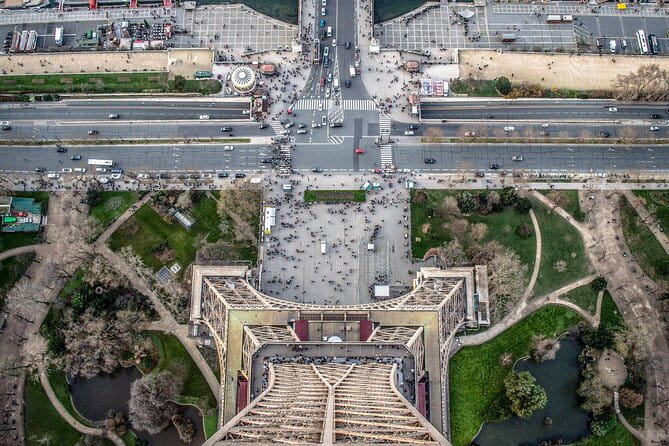 Private Self-guided Audio Tour of the Eiffel Tower (no ticket) - FAQ