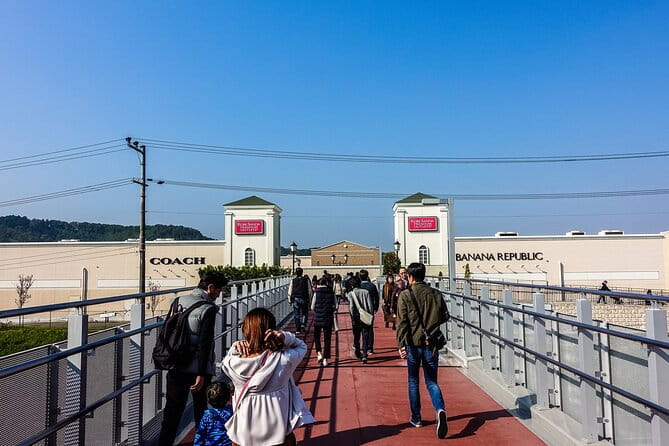 Private Shopping Tour From Osaka to Kobe Sanda Premium Outlets - Transportation Details and Comfort