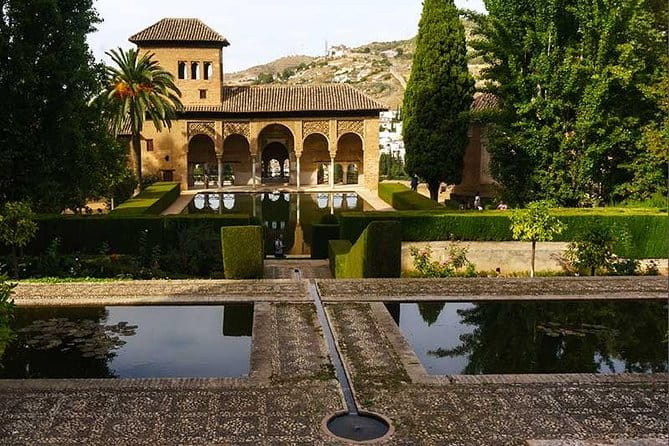 Private shore excursion to the Alhambra Palace from Almeria - The Return Journey & Flexibility