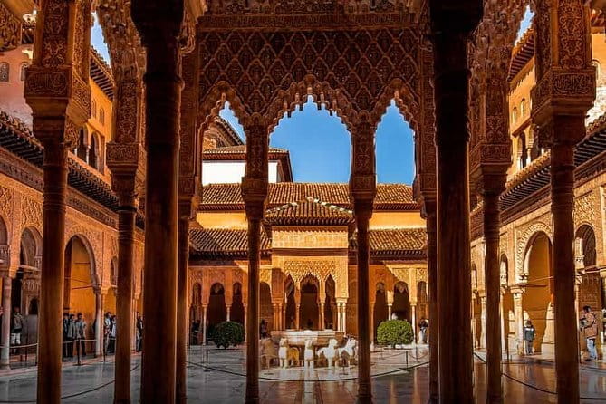 Private shore excursion to the Alhambra Palace from Almeria - The Sum Up