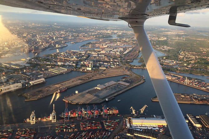 Private Sightseeing Flight Over Hamburg - Key Points and Takeaways