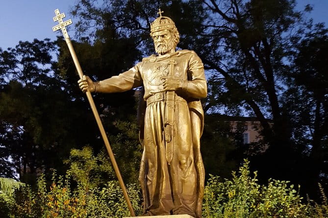 Private Sofia Night Tour with Bulgarian Folklore & Dinner - The Folk Show and Dinner: Authentic or Overhyped?