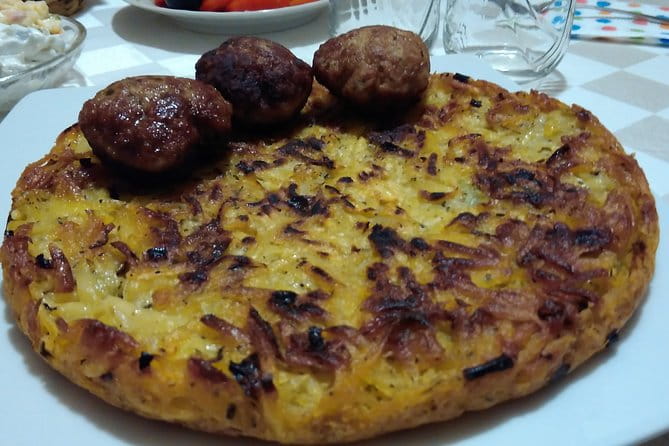 Private Sofia Night Tour with Bulgarian Folklore & Dinner - Who Should Consider This Tour?