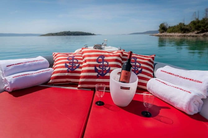 Private speedboat tour to Blue cave, Vis and Hvar - Key points / Takeaways