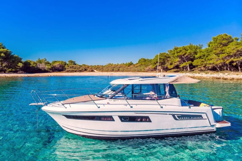 Private speedboat tours Sea Symphony - What to Expect During the Day