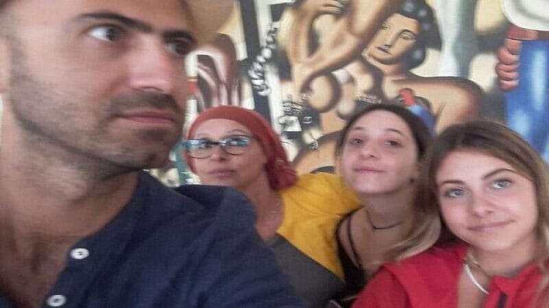 Private Street Art Walking Tour in Paris - Learning About the Artists and Technique