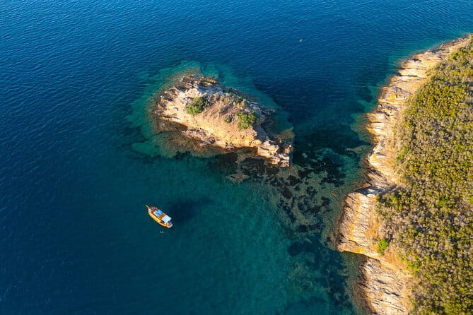 Private Sunset Tour in a Vintage Gozzo on Elba Island - FAQ