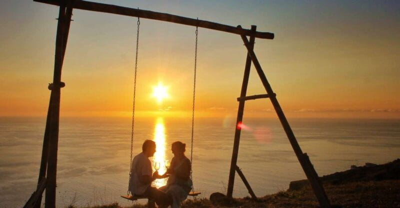 Private Swing Special place w/ Wine and Fruits 4x4 jipe tour - Why Opt for a Private Experience in Madeira?