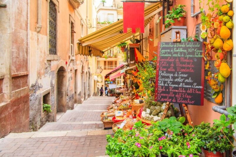 Private Taormina Top City Sights Walking Tour - Discovering Taormina in 2 Hours: What to Expect