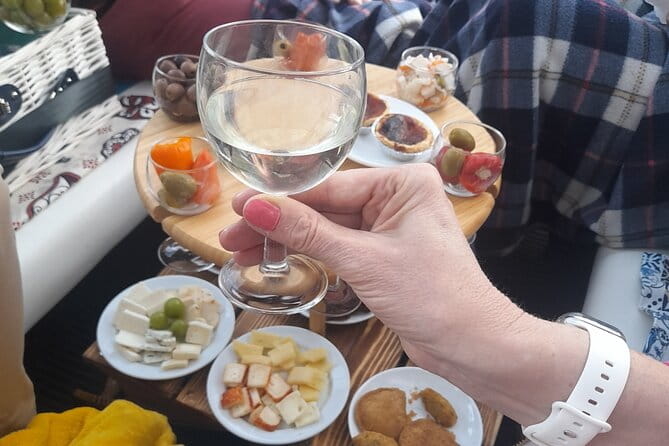 Private tapas tuk tuk tour through Lisbon - The Itinerary in Detail: What You’ll Actually See and Do