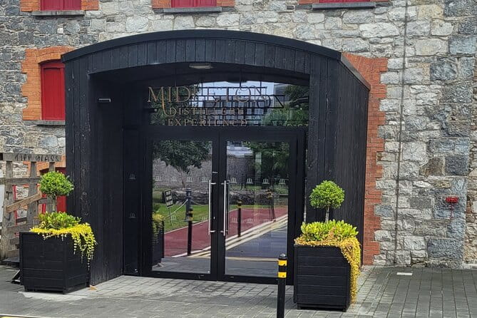 Private Taxi Tour of Blarney Castle, jameson Distillery and Cobh - Who Will Enjoy This Tour?
