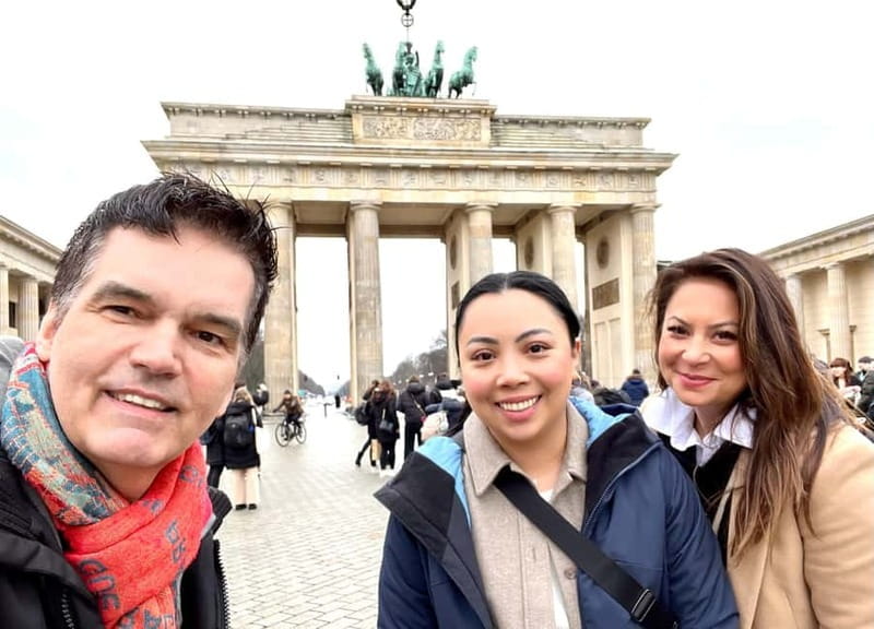 Private Taxi Tour through Berlin East and West and Kiez 4-6h - Key Points / Takeaways