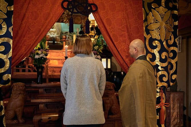 Private Temple Tour With Zazen Meditation - Health Considerations for Participants