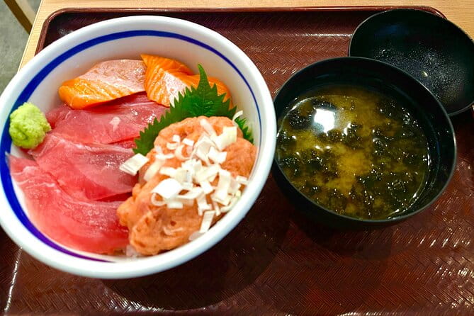 Private Tokyo Walk With Young Local /Photo Gift /Only Group Fee - Key Points