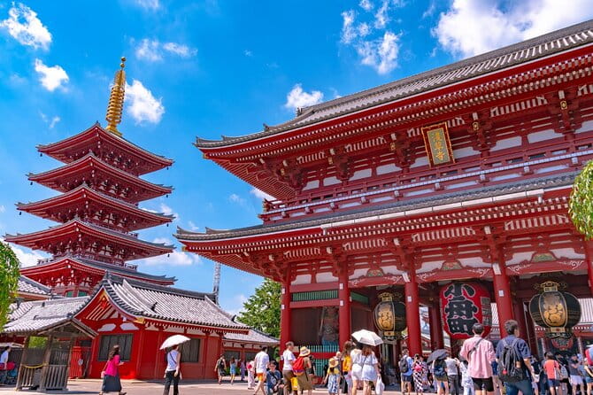 Private Tokyo Walk With Young Local /Photo Gift /Only Group Fee - Highlights of the Experience